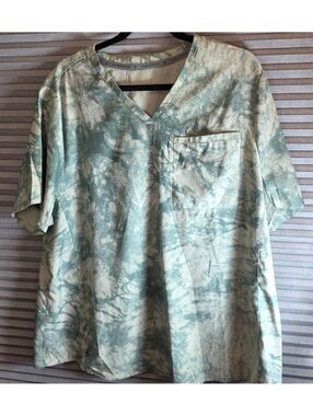 Fabletics Womens Medical Scrub Top Shirt Plus Size 2X Green Tie Dye Pocket Nurse